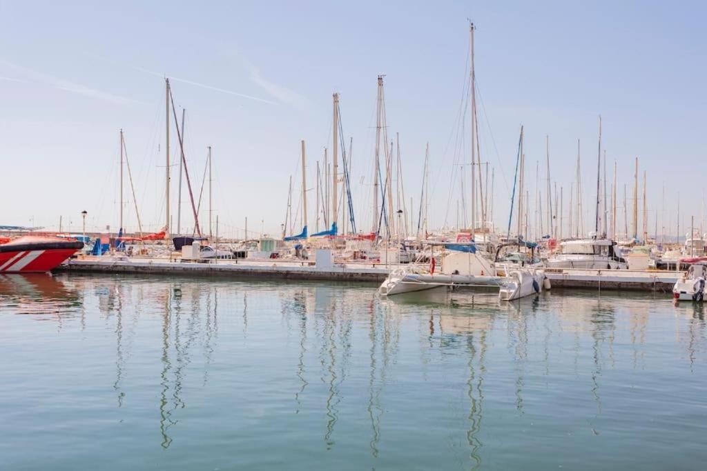Vista Al Faro Apartman Estepona Kültér fotó