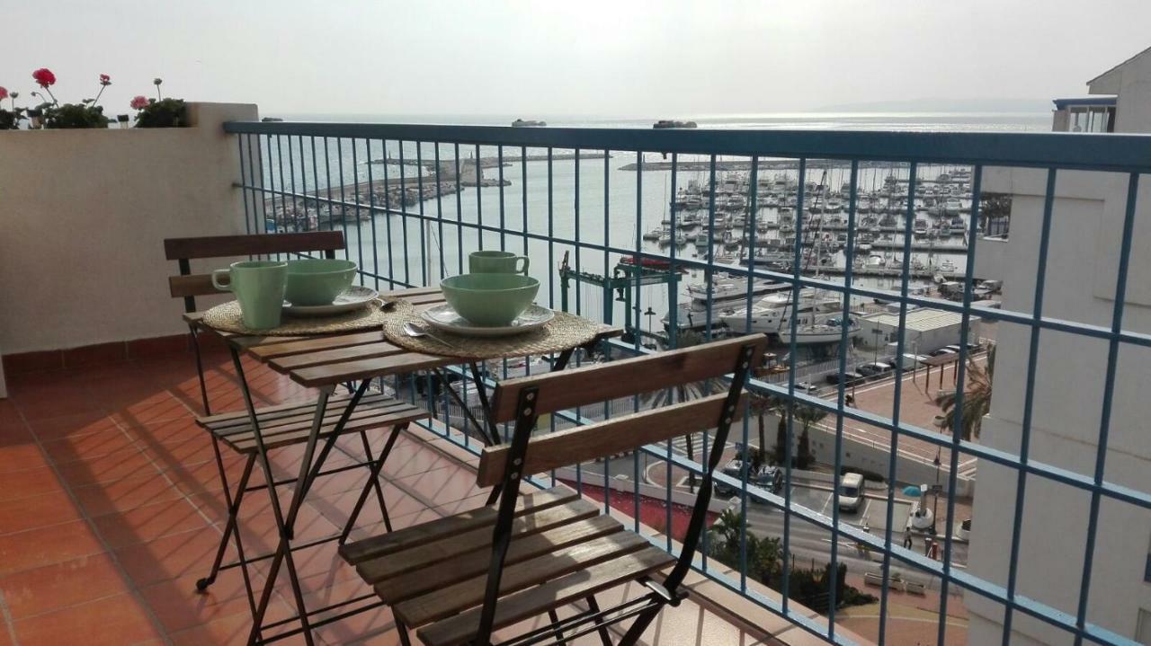 Vista Al Faro Apartman Estepona Kültér fotó